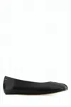Mm6 Maison Margiela Pointed Toe Flat Shoes In Smooth Napa Leather In Black