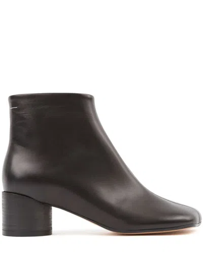 Mm6 Maison Margiela Preformed Toe Ankle Boots In Black