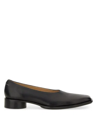 Mm6 Maison Margiela Pumps In Black