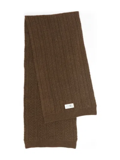 Mm6 Maison Margiela Ribbed Scarf In Brown