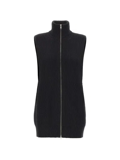 Mm6 Maison Margiela Ribbed-knit Zip-up Vest In Black