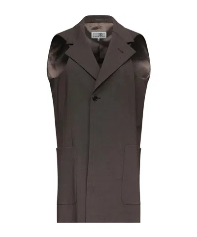 Mm6 Maison Margiela Single Breasted Sleeveless Waistcoat In Black
