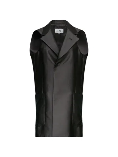 Mm6 Maison Margiela Sleeveless Waistcoat In Black