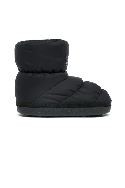 Mm6 Maison Margiela Kids' Padded Logo-patch Snow Boots In Black