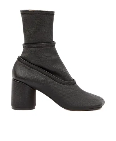 Mm6 Maison Margiela Square-toe Ankle Boots In Black