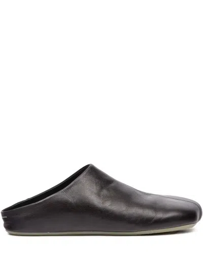 Mm6 Maison Margiela Anatomical Leather Sabot In Black