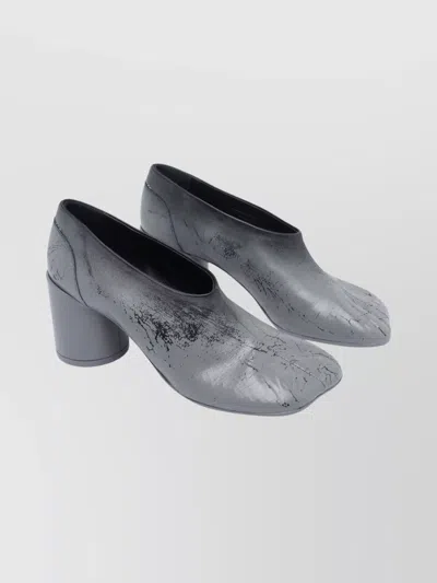 MM6 MAISON MARGIELA STYLISH BLOCK HEEL ROUND TOE PUMPS