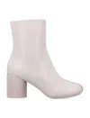 Mm6 Maison Margiela Women's Tabi Ankle Boots In White