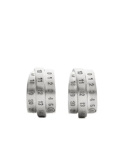 MM6 MAISON MARGIELA MM6 MAISON MARGIELA LOGO ENGRAVED NUMERIC EARRINGS