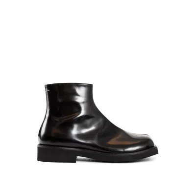 Mm6 Maison Margiela Trunk Leather Ankle Men's Boots In Black