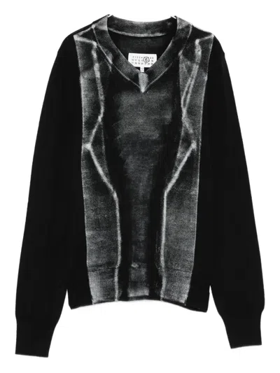 Mm6 Maison Margiela V-neck Graphic-print Sweater In Black
