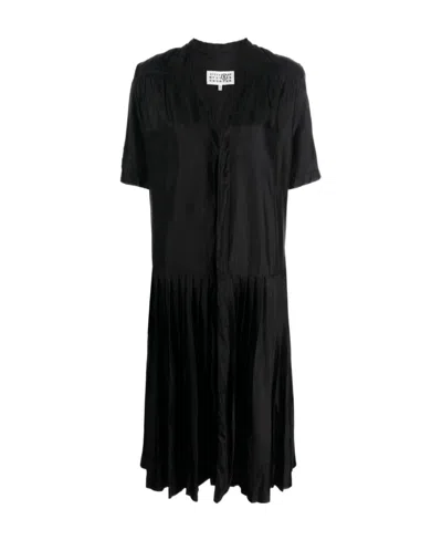 Mm6 Maison Margiela V-neck Pleated Midi Dress In Black