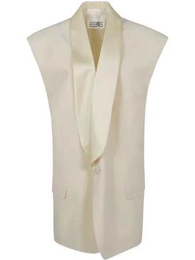 Mm6 Maison Margiela Vest Clothing In White