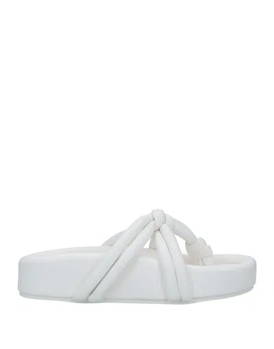 Mm6 Maison Margiela Toe Strap Sandals In White