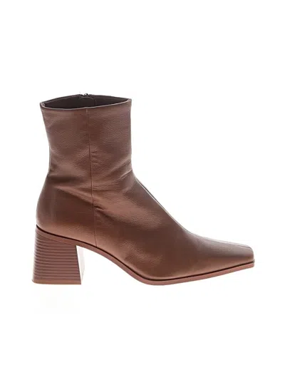 Pre-owned Mng Boots In Brown