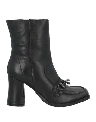 Mng Collection Woman Ankle Boots Black Size 8 Leather