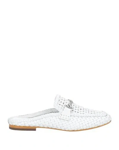 Mng Collection Woman Mules & Clogs White Size 7 Leather