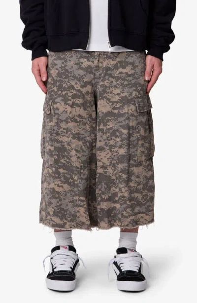 Mnml Extra Long Cargo Shorts In Multi