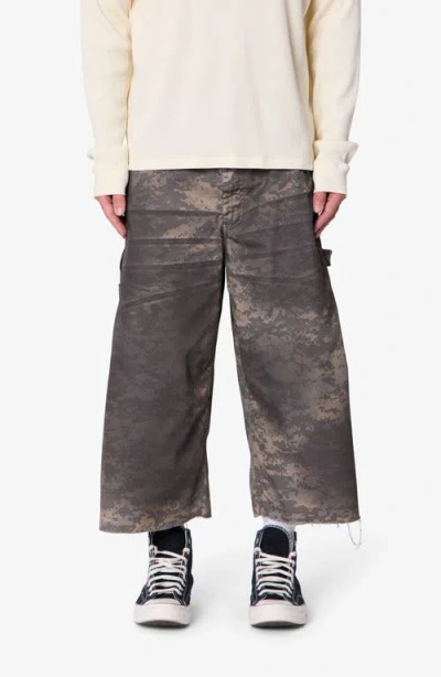 Mnml Extra Long Overdyed Digi Camo Cargo Shorts In Black