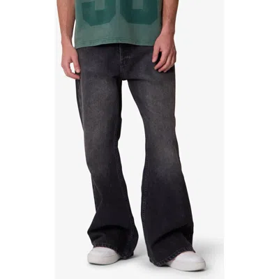 Mnml Kick Flare Jeans In Black