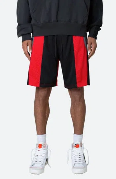 Mnml Mesh Paneled Shorts In Black