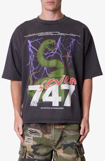Mnml Snake 747 Graphic T-shirt In Black