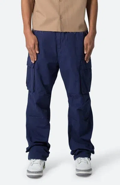 Mnml Ultra Baggy Cargo Pants In Blue