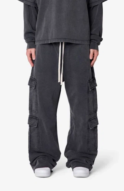 Mnml Ultra Baggy Cotton Flece Cargo Sweatpants In Black
