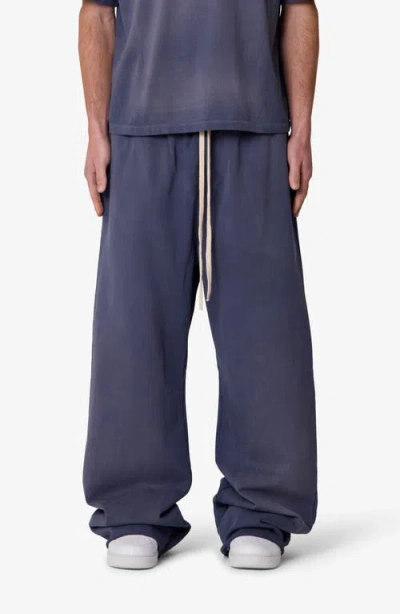 Mnml Ultra Baggy Fleece Sweatpants In Blue