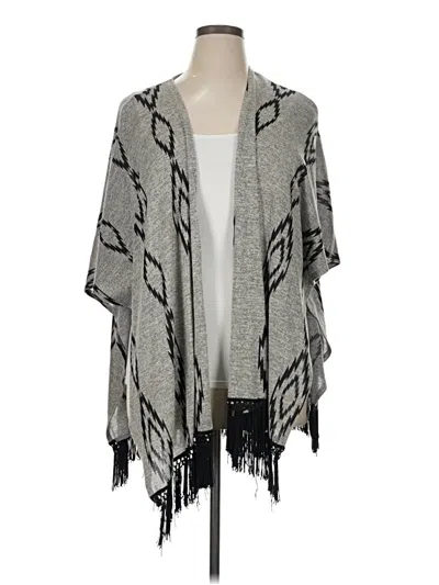 Pre-owned Moa Moa Poncho In Gray