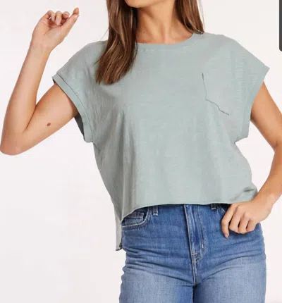 Mod-o-doc Short Dolman Sleeve Step Hem Tee In Gris Mist In Neutral
