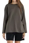 Mod Ref Cotton Long Sleeve Tee In Charcoal In Pink