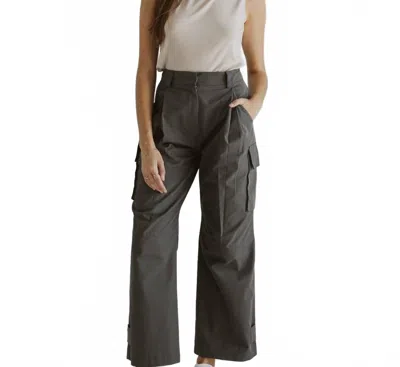 Mod Ref Maddie Pants In Charcoal In Pink