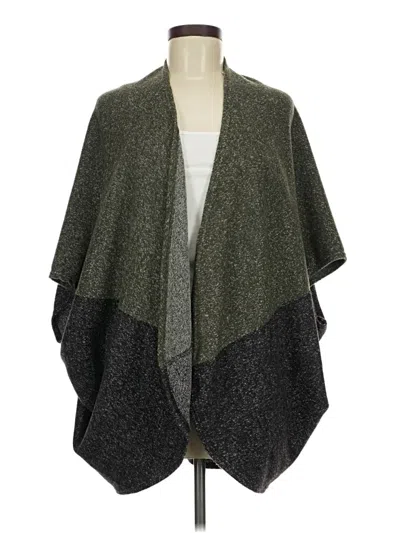 Pre-owned Mod Ref Poncho In Green