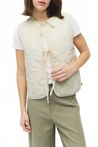 Mod Ref Quilted Tie-front Vest In Cream In White