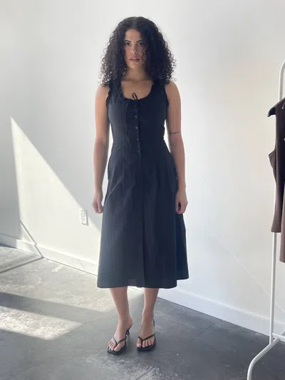 Mod Ref The Britton Ruffled Midi Dress In Black