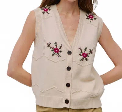 Mod Ref The Janey Vest In Cream In Neutral