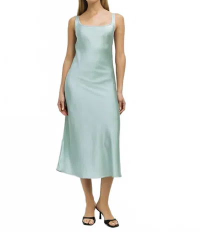 Mod Ref The Saylor Midi Dress In Blue