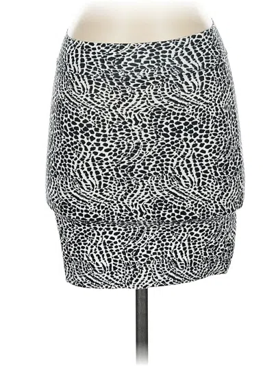 Pre-owned Moda International Casual Skirt In Silver