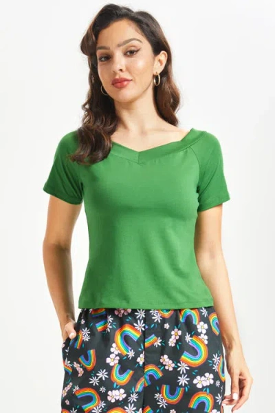 Modcloth Ready For A Roman Holiday Short Sleeve Top In Green