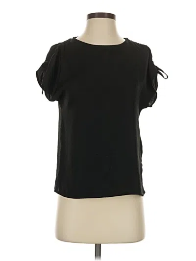 Pre-owned Modcloth Short Sleeve T-shirt In Black