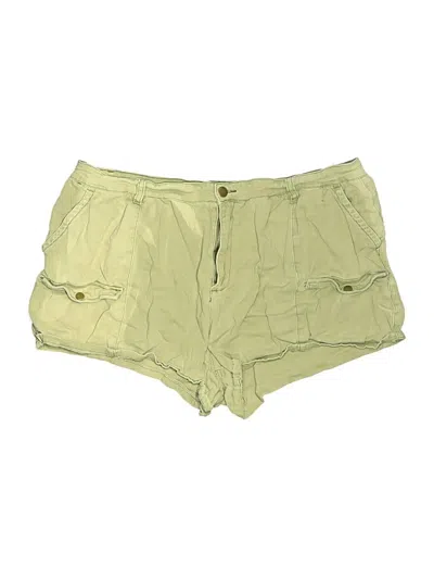 Pre-owned Modcloth Shorts In Green