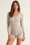 Modenaire Cable Knit Cropped Hoodie With V-neckline And Ribbed Hem In Brown