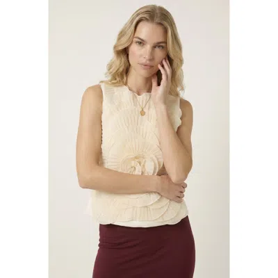 Modenaire Pleated Floral Applique Sleeveless Top In Neutral