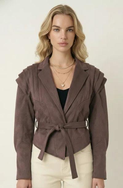 Modenaire Structured Belted Pleated Shoulder Jacket In Black