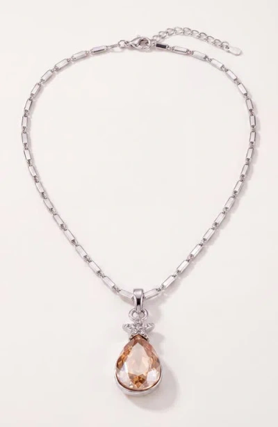 Modenaire Topaz Teardrop Star Pendant Necklace In Silver