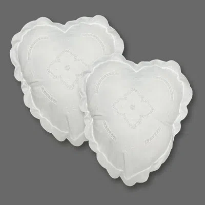 Modern Heirloom Provencal Heart Vintage 2-piece Pillow Set In White