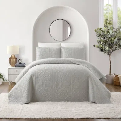 Modern Heirloom Solid Stitch 3-piece Bedspread Set In Gray
