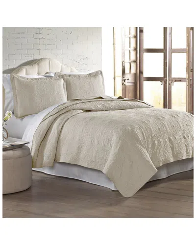 Modern Threads Embroidered Quilt Set In Brown