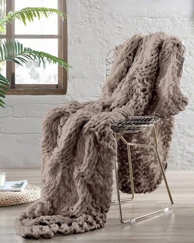 Modern Threads Reina Chunky Knit Throw In Brown